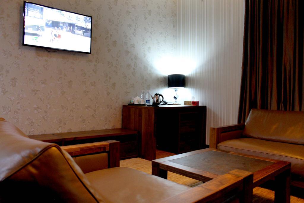 Astor Hotel & Spa Bișkek Exterior foto